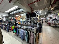 Boon Lay Shopping Centre (D22), Retail #566761681
